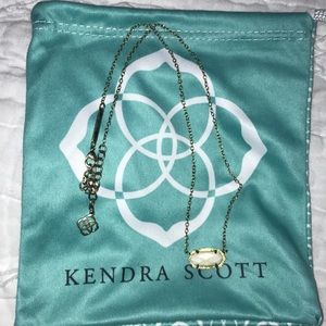Kendra Scott necklace !!